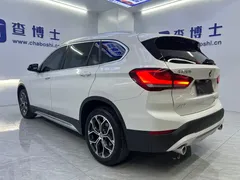 2022 BMW X1 Premium, белый — фото 15