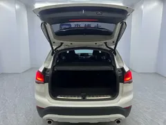 2022 BMW X1 Premium, белый — фото 19