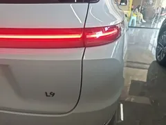 2025 Li Auto L9 Ultra, белый — фото 8