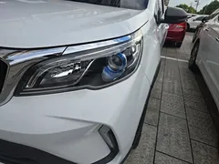 2021 Geely Vision X3 1.5L CVT Premium, белый — фото 24