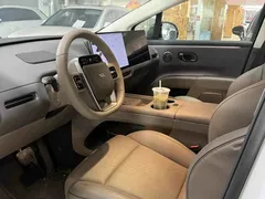 2025 Li Auto i8 Standard, белый — фото 4