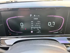 2023 Kia Seltos 1.5L CVT Luxury, белый — фото 11