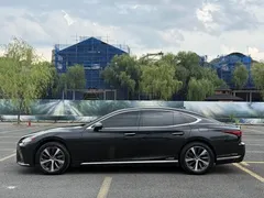 2020 Lexus LS 500h VI, чёрный — фото 4