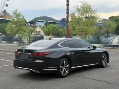 2020 Lexus LS 500h VI, чёрный — фото 5