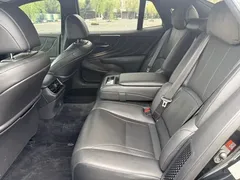 2020 Lexus LS 500h VI, чёрный — фото 17