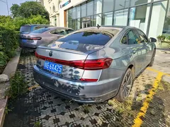 2022 Volkswagen Passat 330TSI Elite, синий — фото 11