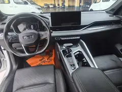 2023 Geely Preface 1.5TD, белый — фото 4