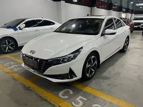 2022 Hyundai Elantra 1.5L CVT LUX Premium