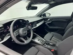2022 Audi A3 Sportback 35 TFSI, зелёный — фото 12