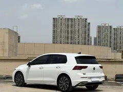 2021 Volkswagen Golf 280TSI DSG Pro, белый — фото 5
