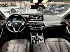 2021 BMW 5 Series 5 530Li, чёрный — фото 6