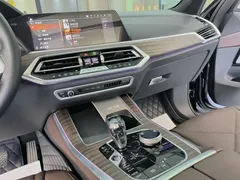2022 BMW X5 40Li M, чёрный — фото 13