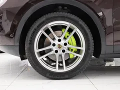 2021 Porsche Cayenne E-Hybrid 2.0T PHEV — фото 37