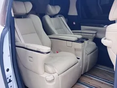 2021 Toyota Vellfire Hybrid 2.5L HV Supreme, белый — фото 11