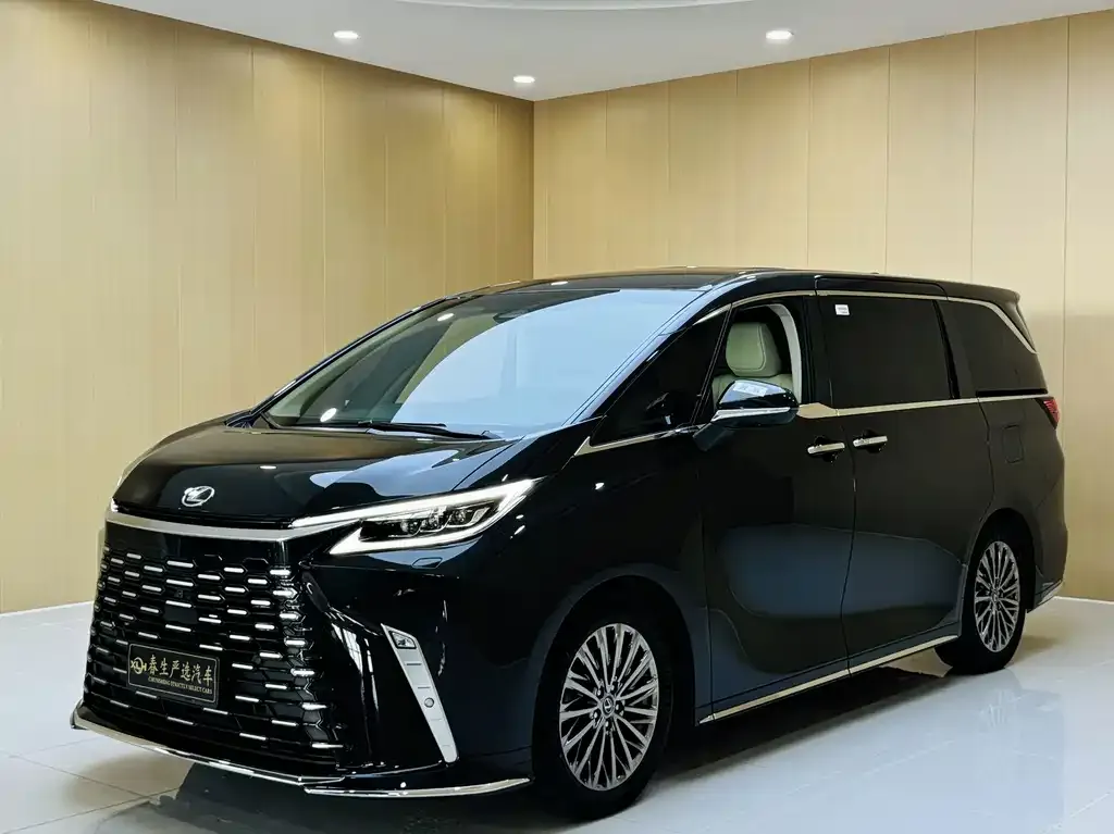 2023 Lexus LM 350h