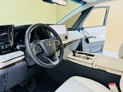 2023 Lexus LM 350h, чёрный — фото 4