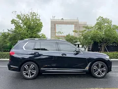 2022 BMW X7 xDrive40i M, чёрный — фото 4
