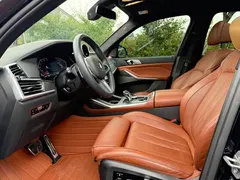 2022 BMW X7 xDrive40i M, чёрный — фото 8