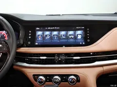 2021 Changan CS95 2.0T 2WD Luxury, белый — фото 15