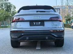 2021 Audi Q5L Sportback 40 TFSI — фото 8