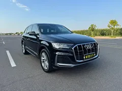 2021 Audi Q7 55 TFSI quattro S line, чёрный — фото 2