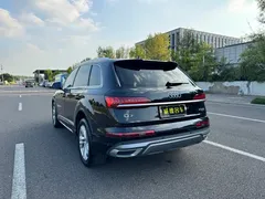 2021 Audi Q7 55 TFSI quattro S line, чёрный — фото 6