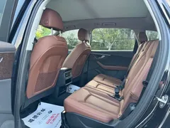2021 Audi Q7 55 TFSI quattro S line, чёрный — фото 11