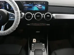 2022 Mercedes-Benz GLB 200, белый — фото 8