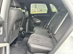 2022 Audi Q3 45 TFSI quattro Fashion Sport, белый — фото 12