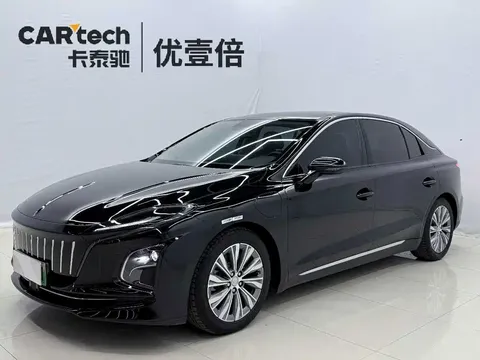 2023 Hongqi E-QM5
