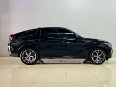 2022 BMW X6, чёрный — фото 4