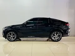 2022 BMW X6, чёрный — фото 5