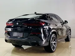 2022 BMW X6, чёрный — фото 6