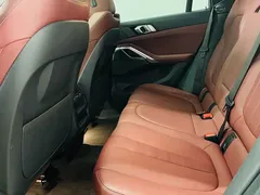 2022 BMW X6, чёрный — фото 13