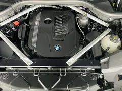 2022 BMW X6, чёрный — фото 15
