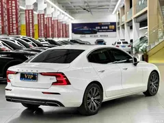 2022 Volvo S60 B4 Zhiyuan Luxury, белый — фото 4