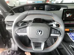 2022 Changan UNI-V 1.5T Premium — фото 11