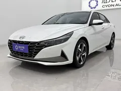 2022 Hyundai Elantra 1.5L CVT LUX Premium, белый — фото 1