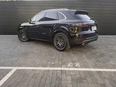 2022 Porsche Cayenne 3.0T Platinum, чёрный — фото 4