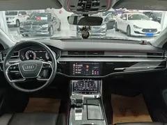 2021 Audi A8L 50 TFSI quattro, чёрный — фото 13
