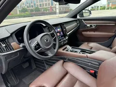 2023 Volvo S90 — фото 4