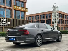 2023 Volvo S90 — фото 9