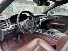 2022 Volvo S60 B4 Luxury, белый — фото 4