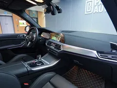 2022 BMW X5 M, чёрный — фото 11