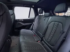 2022 BMW X5 M, чёрный — фото 18