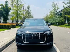 2022 Audi Q7 55 TFSI quattro S line, чёрный — фото 2