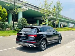 2022 Audi Q7 55 TFSI quattro S line, чёрный — фото 11