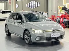 2023 Volkswagen Golf 280TSI DSG Pro — фото 3