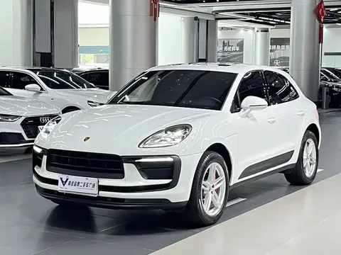 2022 Porsche Macan 2.0T