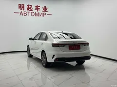 2023 Kia K3 1.5L CVT Luxury, белый — фото 8